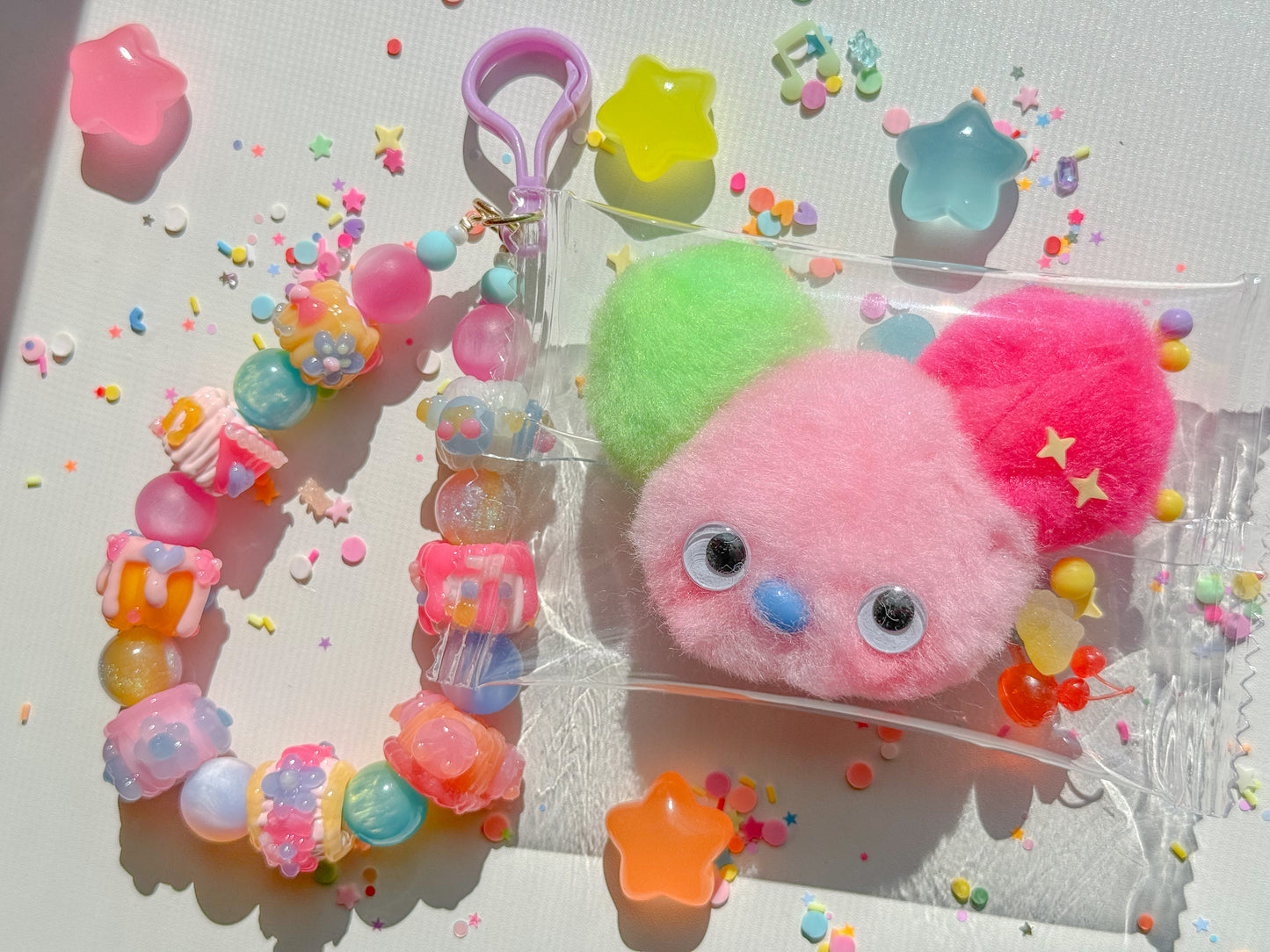 decora charm + strap